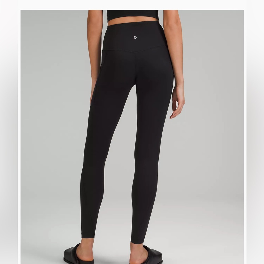 LuLulemon wunder under size 4